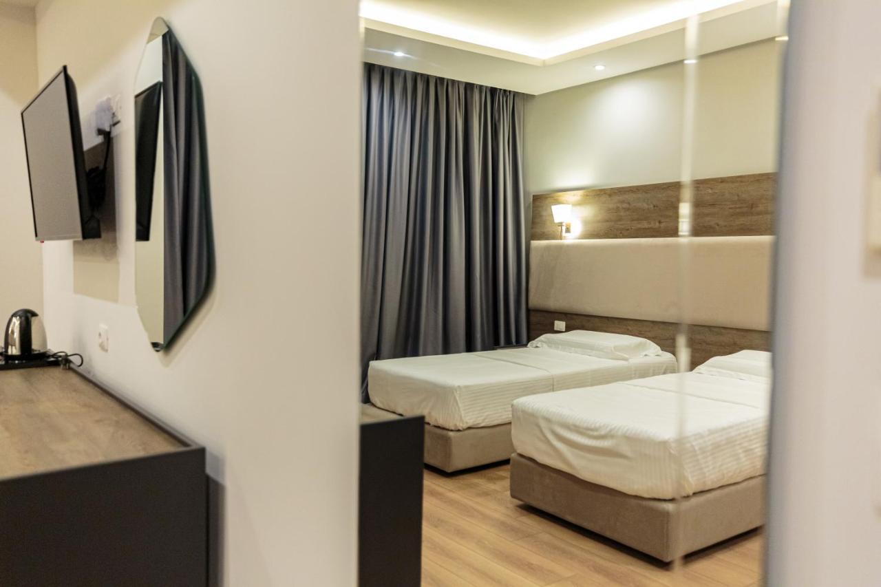 Hotel Real Vlorë Buitenkant foto