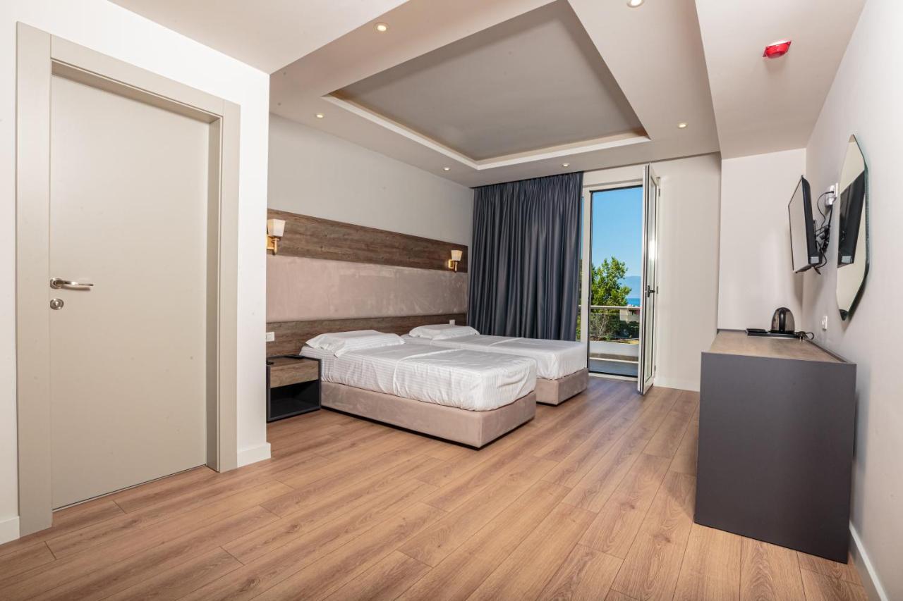 Hotel Real Vlorë Buitenkant foto