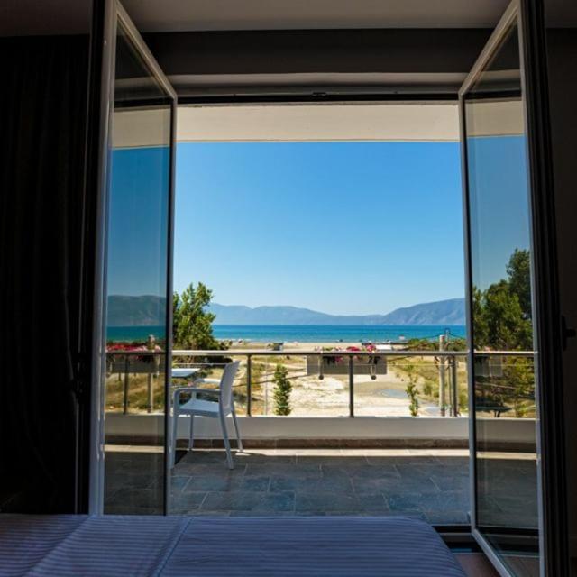 Hotel Real Vlorë Buitenkant foto