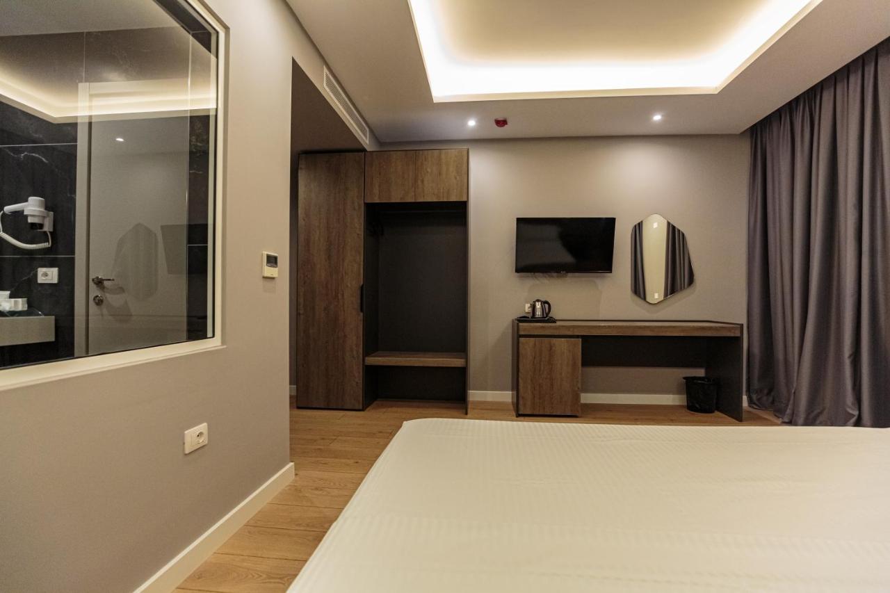 Hotel Real Vlorë Buitenkant foto