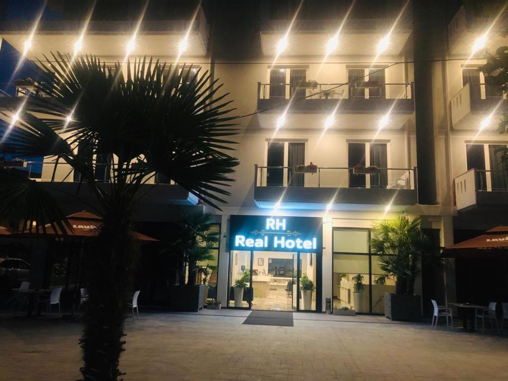 Hotel Real Vlorë Buitenkant foto