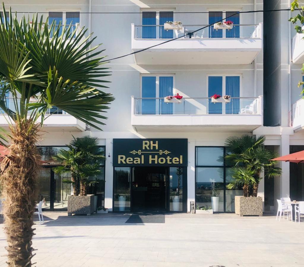Hotel Real Vlorë Buitenkant foto